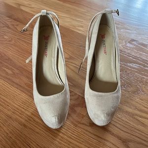 Just fab heels tan suede